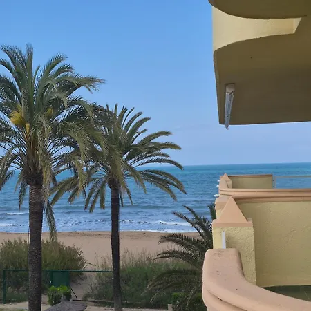 Διαμέρισμα Estupendo En Primera Linea De Playa Y Con Vistas Al Mar